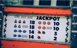 go for the jackpot