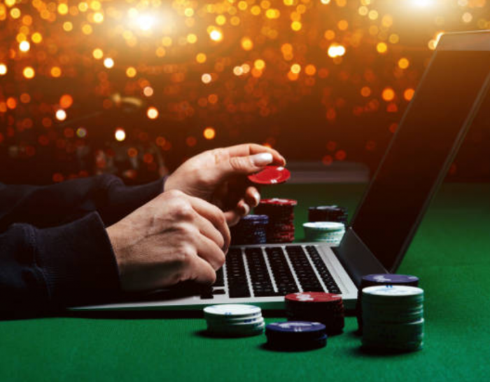 Four Reasons Why People Frequent Online Casinos